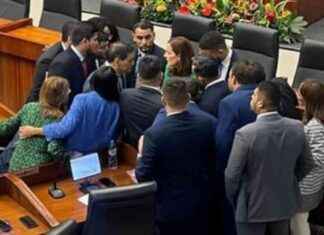 Bancada de Vamos aclara tensiones con diputado Betserai Richards: detalles y declaraciones bancada-de-vamos-aclara-tensiones-con-diputado-betserai-richards-detalles-y-declaraciones