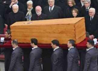 Cambios en el rito de exequias aprobados por el Papa Francisco cambios-en-el-rito-de-exequias-aprobados-por-el-papa-francisco