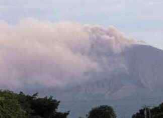 Erupción del Volcán Telica de Nicaragua: Columnas de Ceniza y Gas de 200 Metros erupcin-del-volcn-telica-de-nicaragua-columnas-de-ceniza-y-gas-de-200-metros