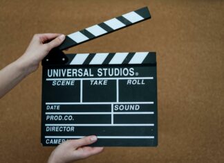 ¿Qué es la Crítica Cinematográfica y Por Qué es Importante?