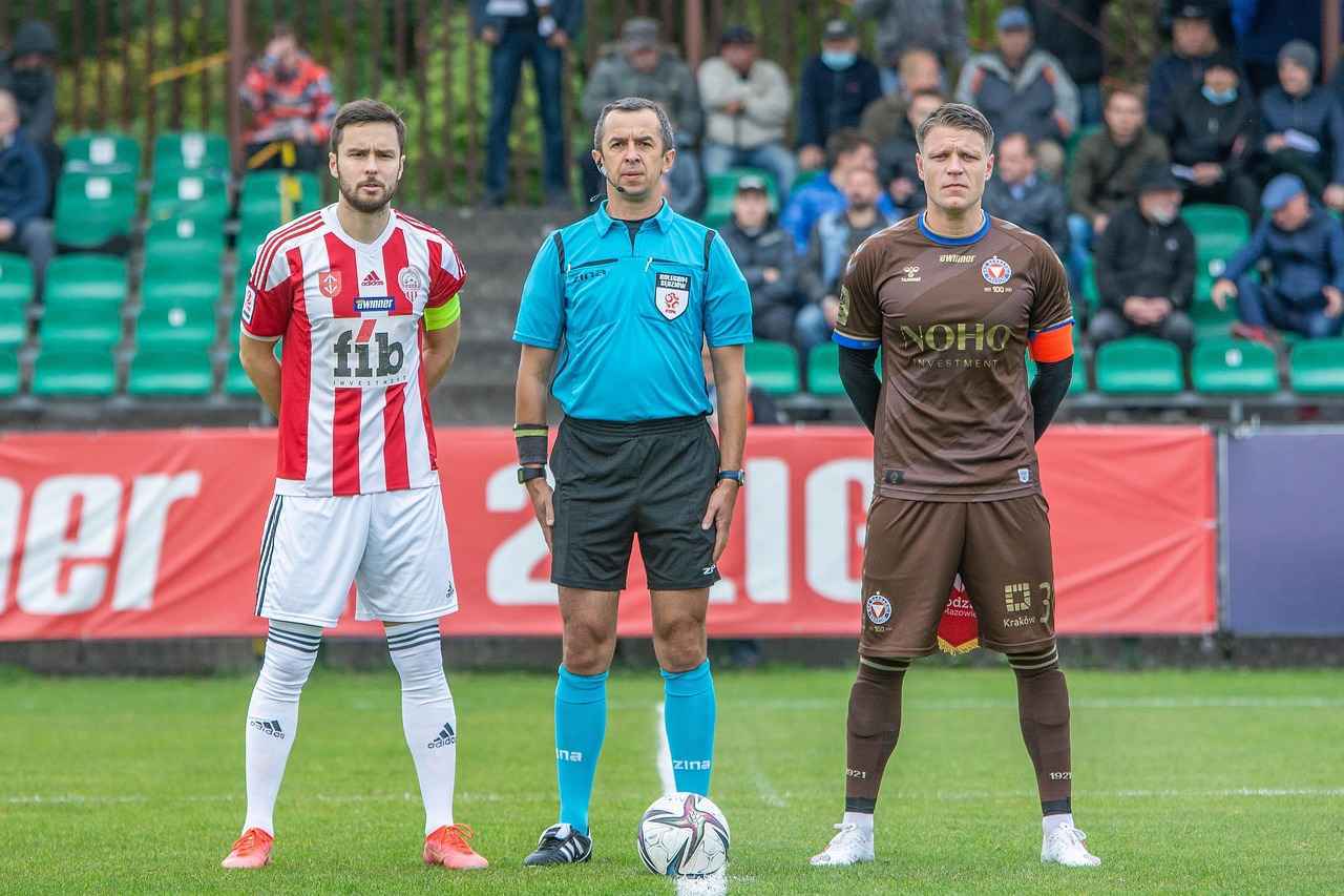 ¿Qué Jugadores Clave Están en el Sevilla FC?