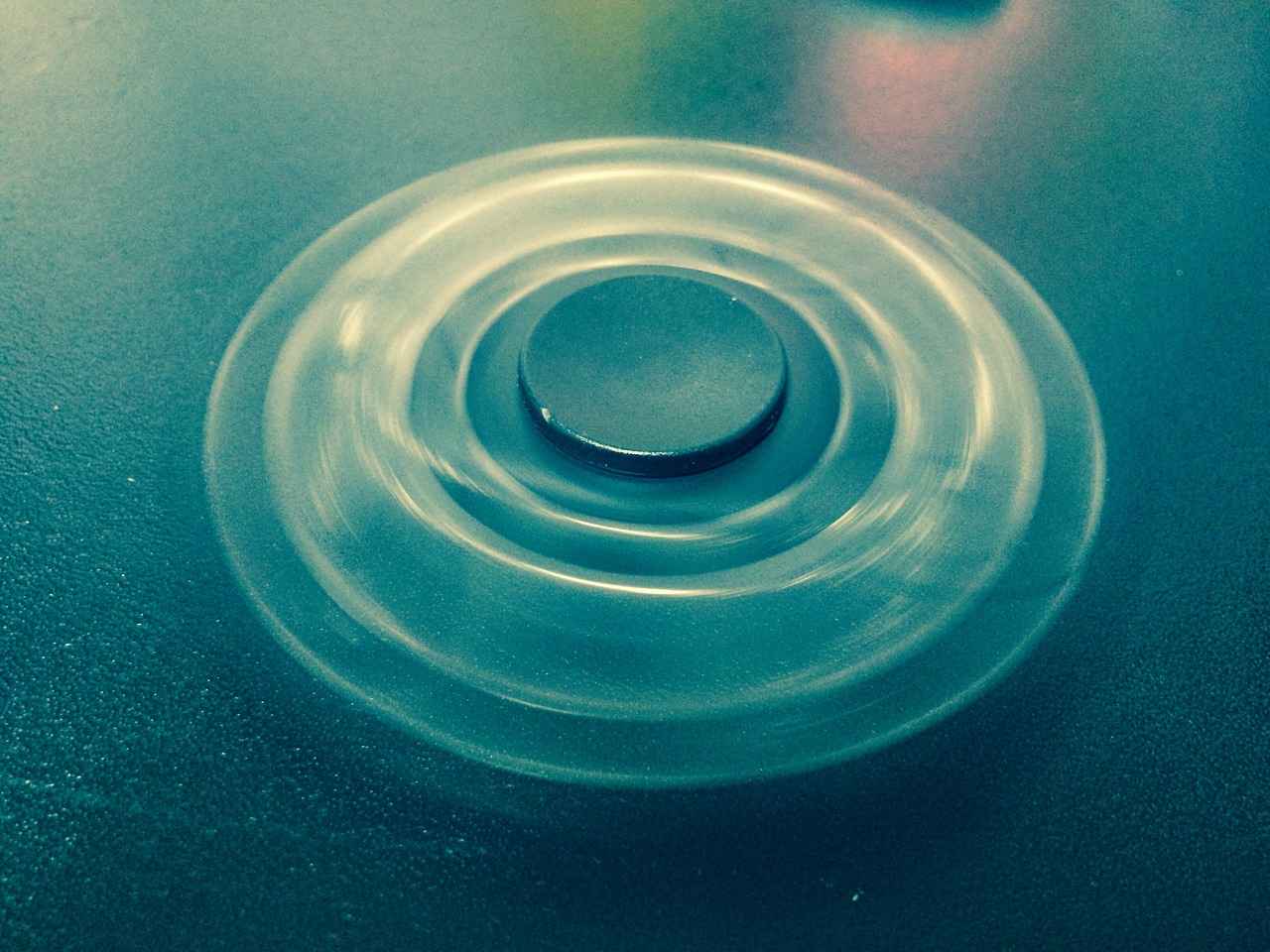 ¿Cómo se pueden utilizar los fidget spinners en el aula?