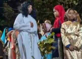 Representación del drama de la vida, muerte y resurrección de Jesús por niños en Aguadulce representacin-del-drama-de-la-vida-muerte-y-resurreccin-de-jess-por-nios-en-aguadulce