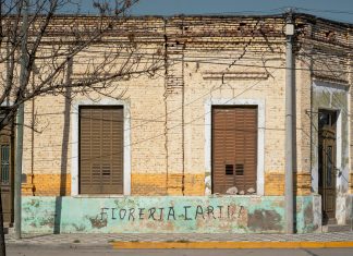 Estación Fernández de Córdoba: Descubre Su Historia Fascinante