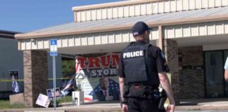 Gerente de Tienda de Trump Hospitalizado tras Abrir Carta gerente-de-tienda-de-trump-hospitalizado-tras-abrir-carta