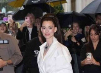 Momento viral: Anne Hathaway y Sabrina Carpenter en Nueva York momento-viral-anne-hathaway-y-sabrina-carpenter-en-nueva-york