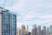 Avenida Balboa: ¿Por Qué Es El Corazón Vibrante De Panamá?