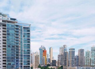 Avenida Balboa: ¿Por Qué Es El Corazón Vibrante De Panamá?