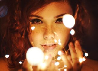 ¿Qué Se Celebra El 28 De Noviembre? Descubre Su Significado