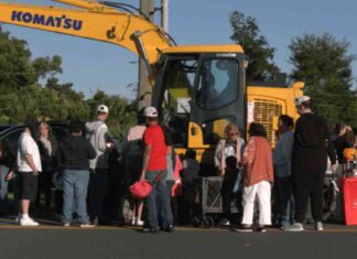 Residentes de la Ciudad de Panamá sorprendidos por el evento Touch-A-Truck residentes-de-la-ciudad-de-panam-sorprendidos-por-el-evento-touch-a-truck