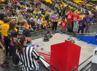 Competencia de robótica en el FIRST Tech Challenge en la Escuela Secundaria Rutherford competencia-de-robtica-en-el-frst-tech-challenge-en-la-escuela-secundaria-rutherford