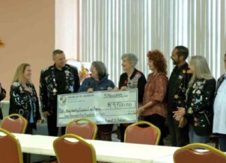 Krewe of St. Andrews Dona Dinero a Centro de Descanso del Área krewe-of-st-andrews-dona-dinero-a-centro-de-descanso-del-rea