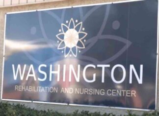 Niños de kinder van de truco o trato al hogar de ancianos nios-de-kinder-van-de-truco-o-trato-al-hogar-de-ancianos