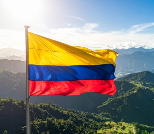 Bandera De Panamá: ¿Qué Simboliza Y Cuál Es Su Historia Fascinante?