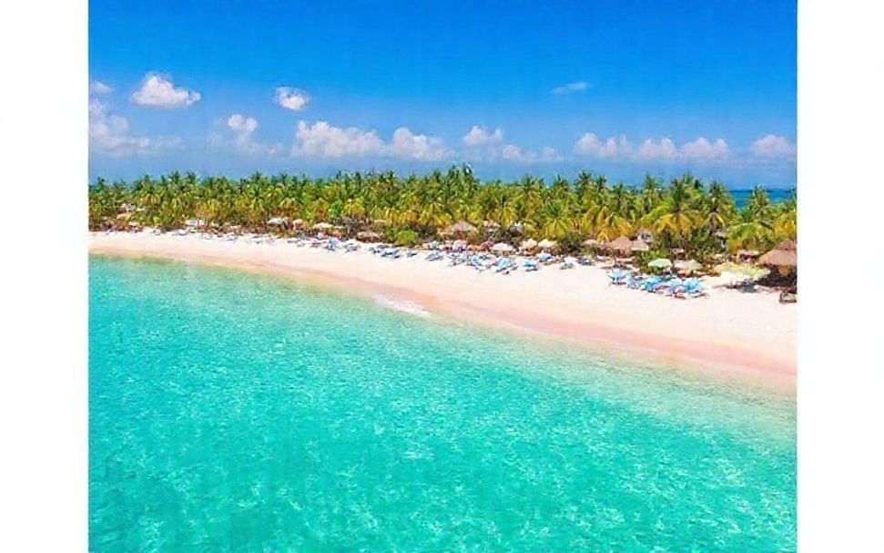 Descubre el paraíso de lujo en Playa del Carmen 3 Cómo encontrar la mejor playa de ensueño en Playa del Carmen*