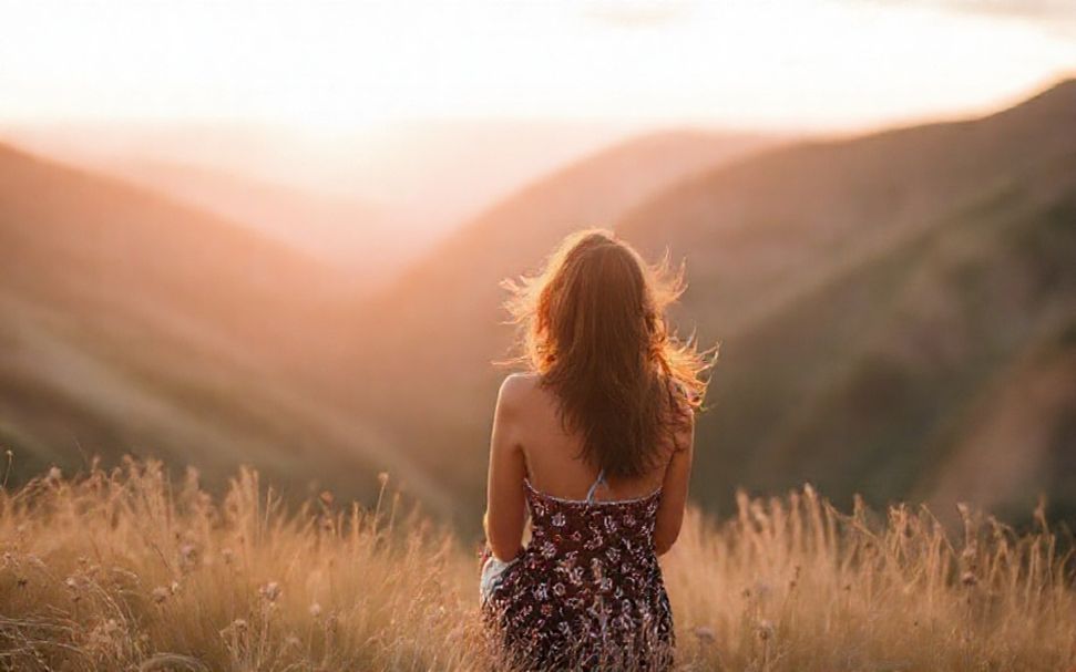 Descubre el poder de la conexión emocional con Alana Flores