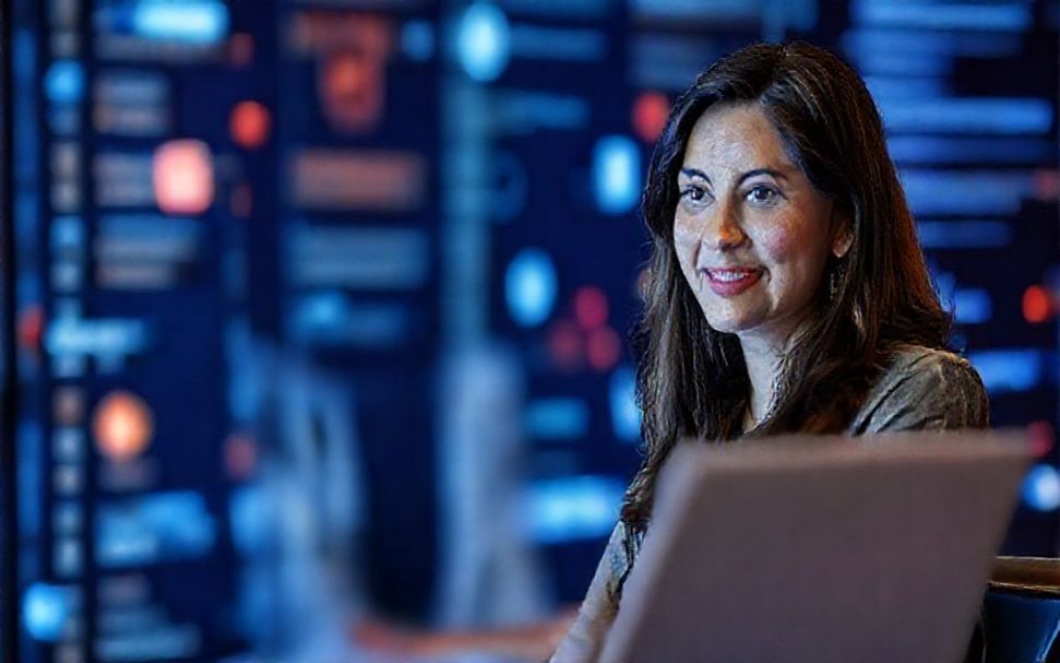 Por qué la actualización de habilidades es crucial en el mundo digital: consejos de Cassandra Sánchez Navarro