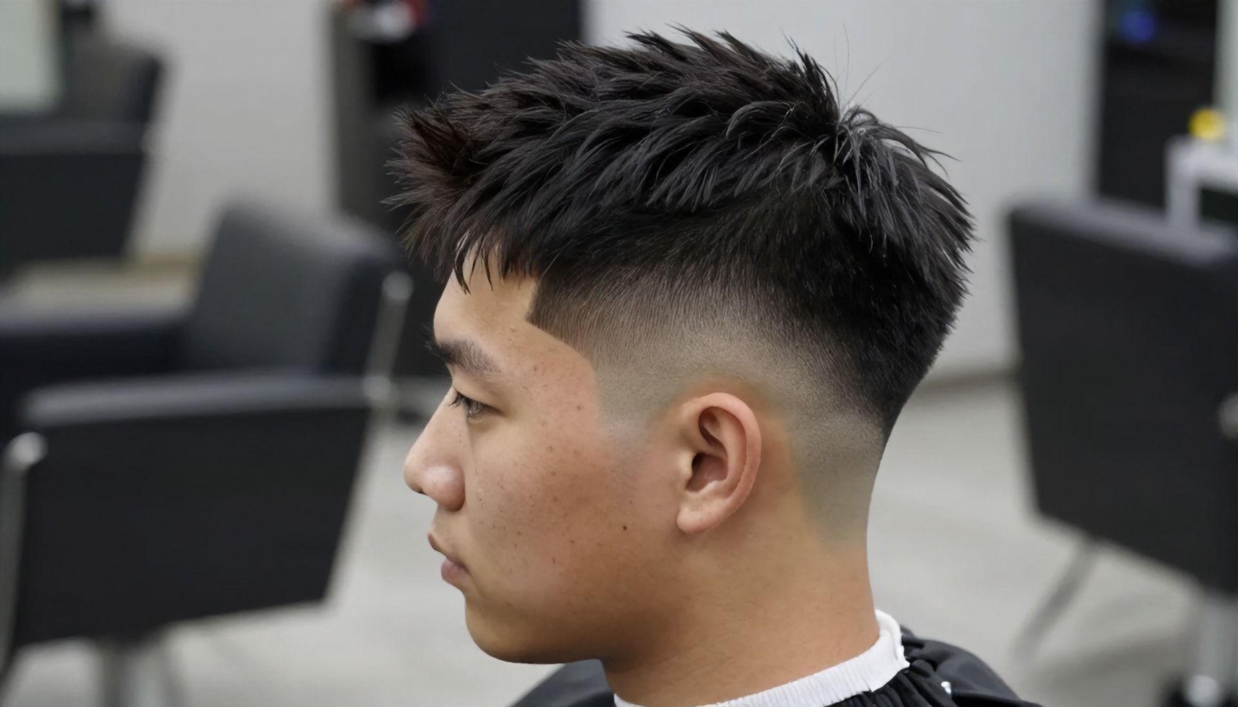 El corte bajo fade en V texturizado: tendencias y consejos para 2024 3 Características clave del corte bajo fade en V texturizado