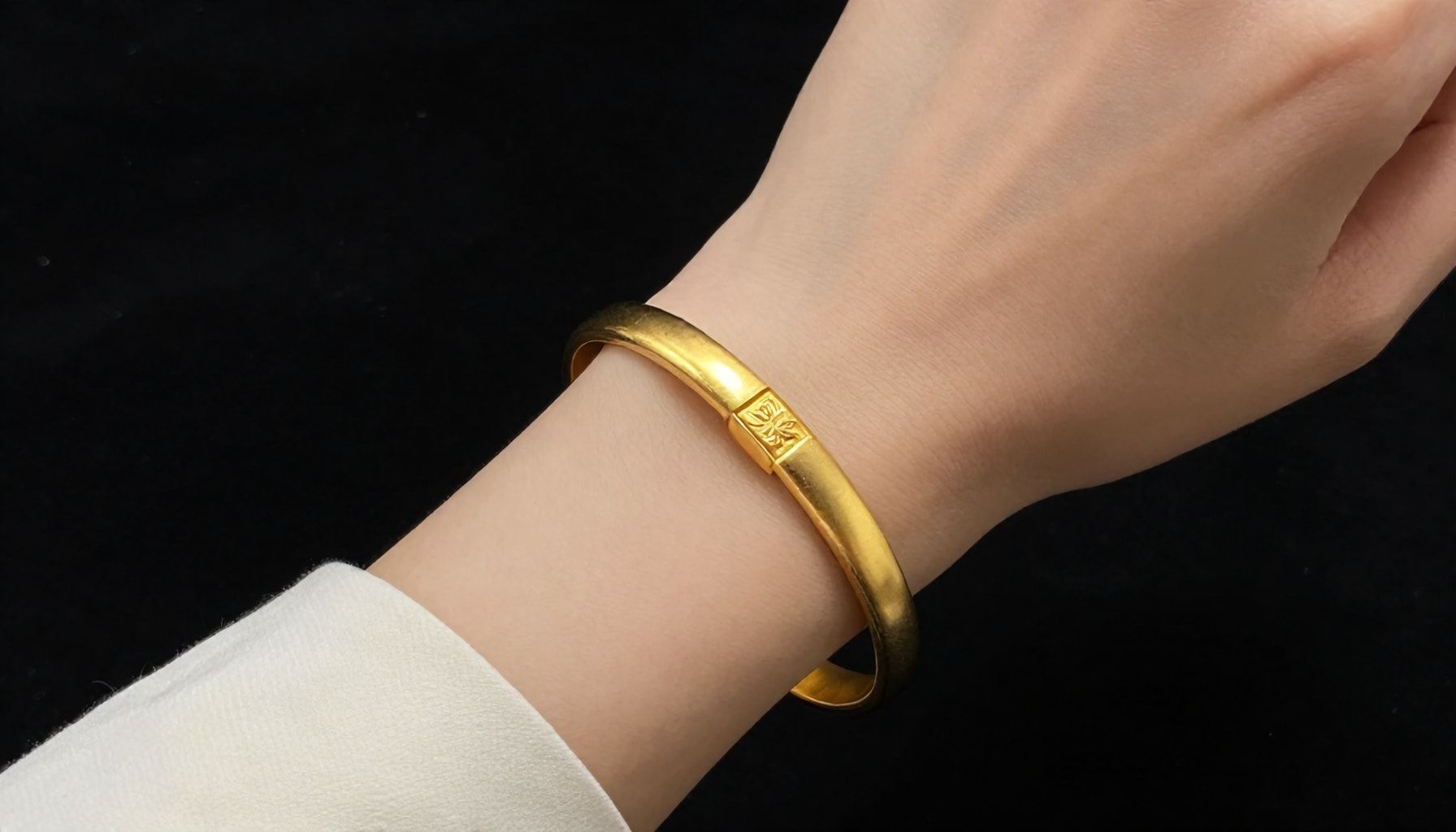 Cómo elegir la esclava perfecta según tu estilo